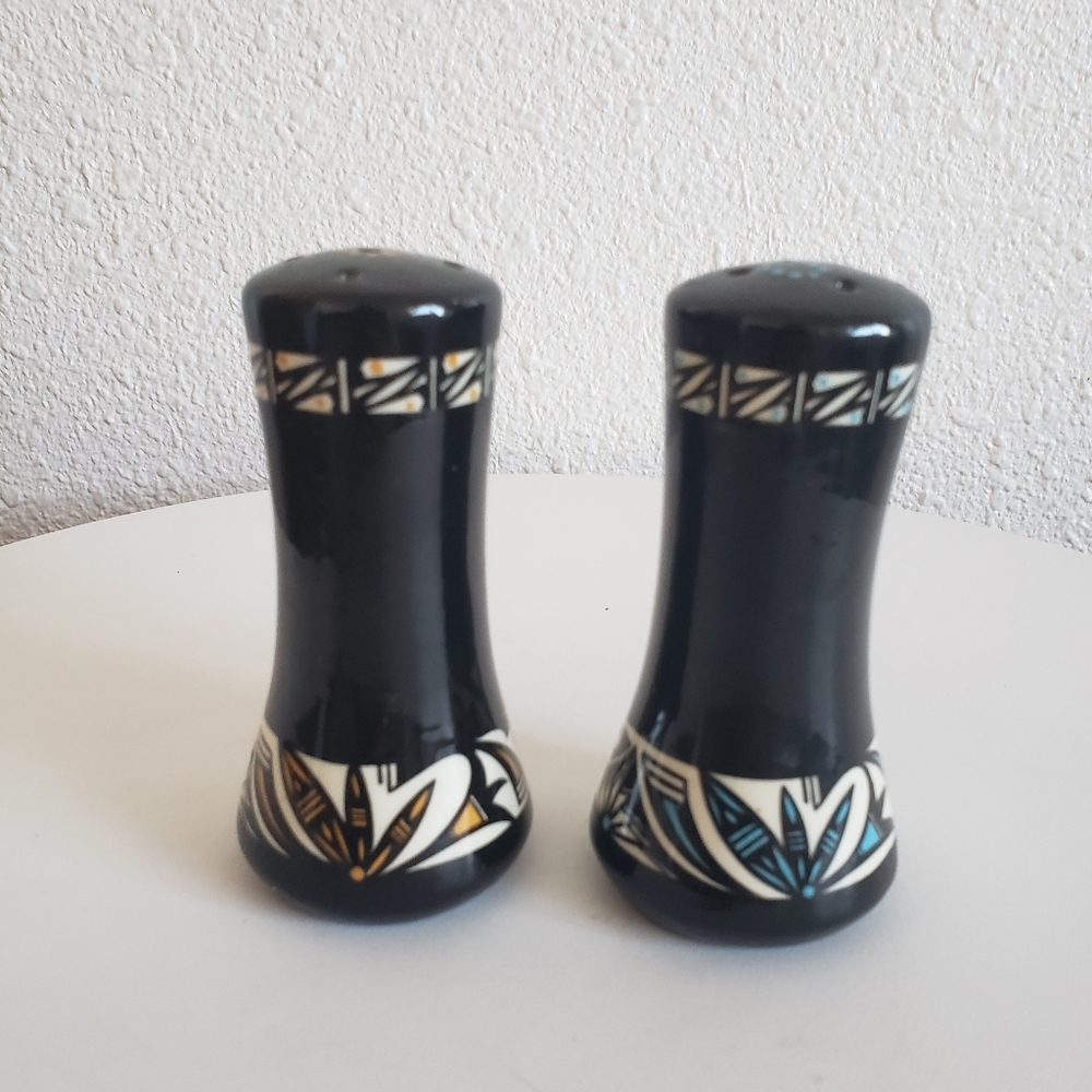 Southwest Style Ceramic Salt Pepper Shakers Plastic Stoppers